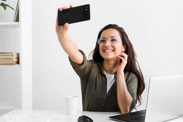 Punch With Selfie